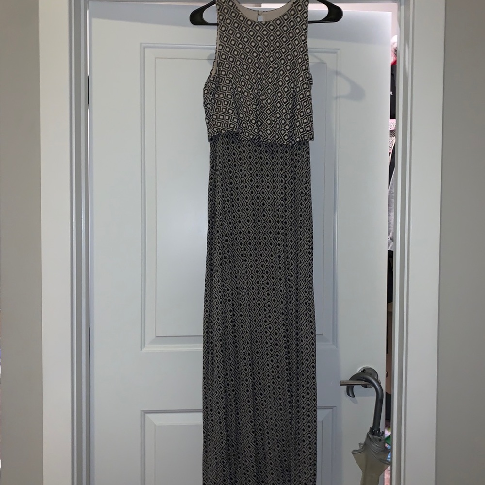 LOFT - Black and White Sleeveless Maxi Dress
